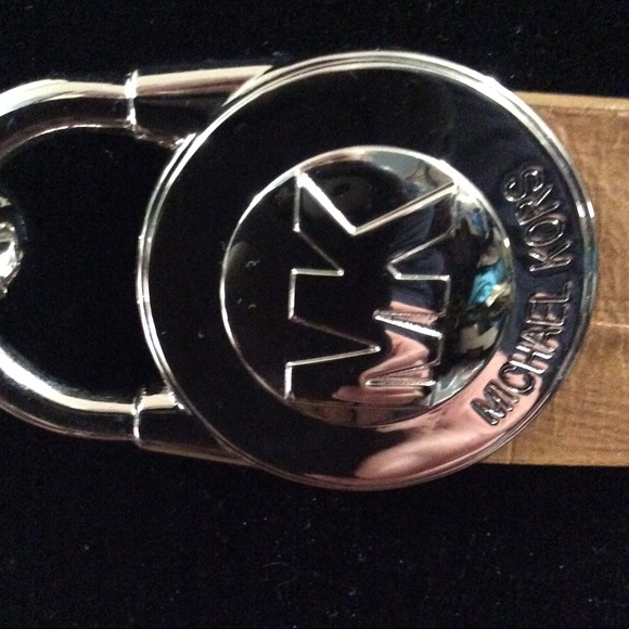 Michael Kors leather and silver tone chain belt - Picture 6 of 13